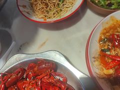 -老街烧烤大排档·地道湖北菜·龙虾馆(汉口火车站店)