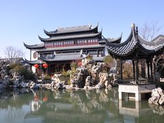 -岳辰齿科(浦东长泰店)