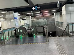 -陆家浜路(地铁站)