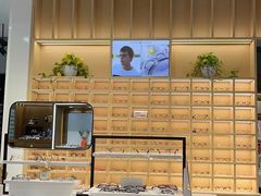 -一代眼镜·蔡司配镜(浦东大拇指广场店)
