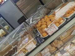 面包甜点陈列柜-闻酥园(大慈寺店)