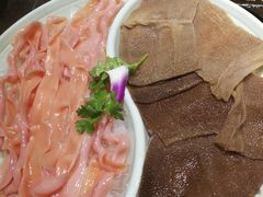 -红九格老火锅(三峡广场店)