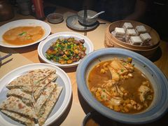-荣小馆(杭州大厦店)