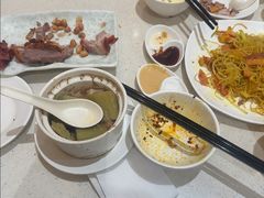 -香港新发烧腊茶餐厅(水围店)