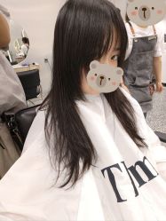 -Tloml salon
