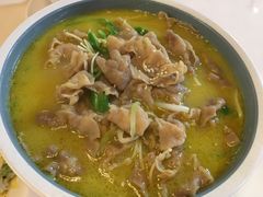 酸汤肥牛-黄弟大排档·湖南菜·小龙虾·小海鲜(凯旋北路店)