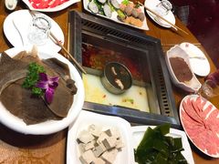 -洪焱重庆老火锅(万福花园店)