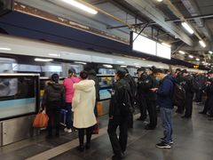 -佘山地铁站-停车场