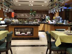 -安徽饭店·白鹭阁自助餐厅(梅山路店)