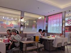 -海底捞火锅(杭州庆春路夜宵主题店)