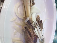 -怡妮新疆风味餐厅(东江湾路店)