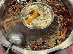 -金鼎雪山牦牛杂火锅(理县总店)