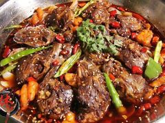 -休记光头香辣蟹干锅(绵竹店)