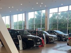 -上海永达奥诚奥迪4S店(申江路店)