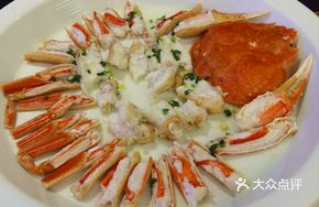 Scallion Oil Steamed Alaskan Crab