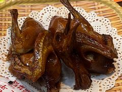 红烧乳鸽-粤赏点(越秀城市广场店)