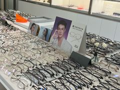 -潘多拉眼镜·蔡司依视路明月(潘家园店)