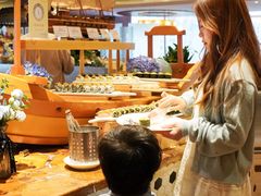 -广州中心皇冠假日酒店-环市食坊·海鲜自助餐厅