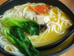 -三千粉牛肉米粉(来客茂店)