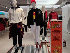 -美特斯邦威(新天地购物中心店)