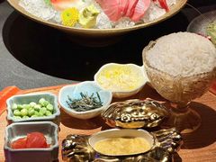 -蟹犇前•帝王蟹雪蟹(陆家嘴店)