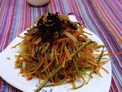 -香巴拉云南餐厅(华莱坞店)