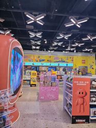 -kidsland(颐堤港店)