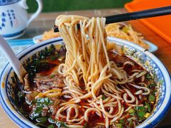 牛肉拉面-伊穆祥牛肉面总店·清真