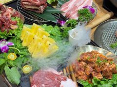 -青瓦餐厅·生鱼片·韩园烤肉(西塔店)