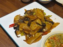 -那家老院子东北菜·饺子·小鸡炖蘑菇(艳华街店)