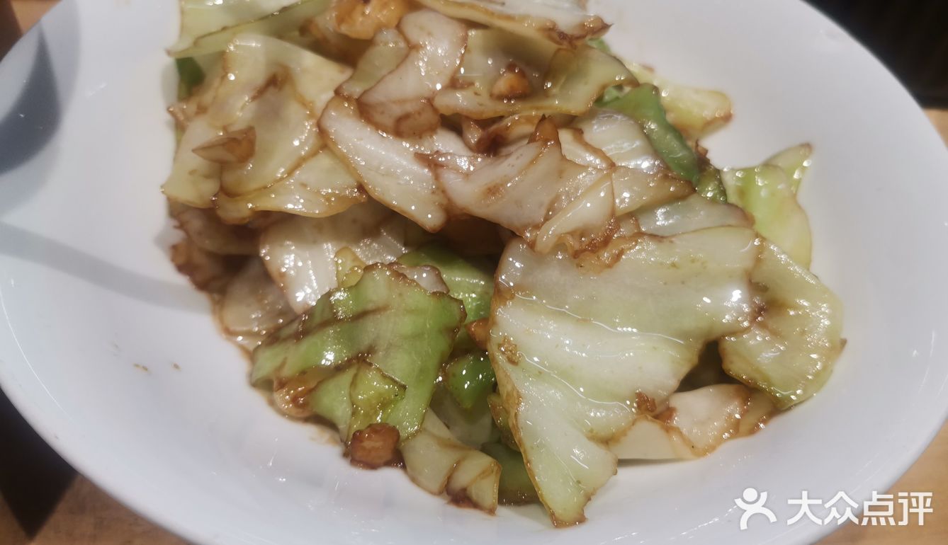 南京街头烟火气丨人生大事恰饭要紧！