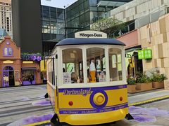 -中航城君尚购物中心