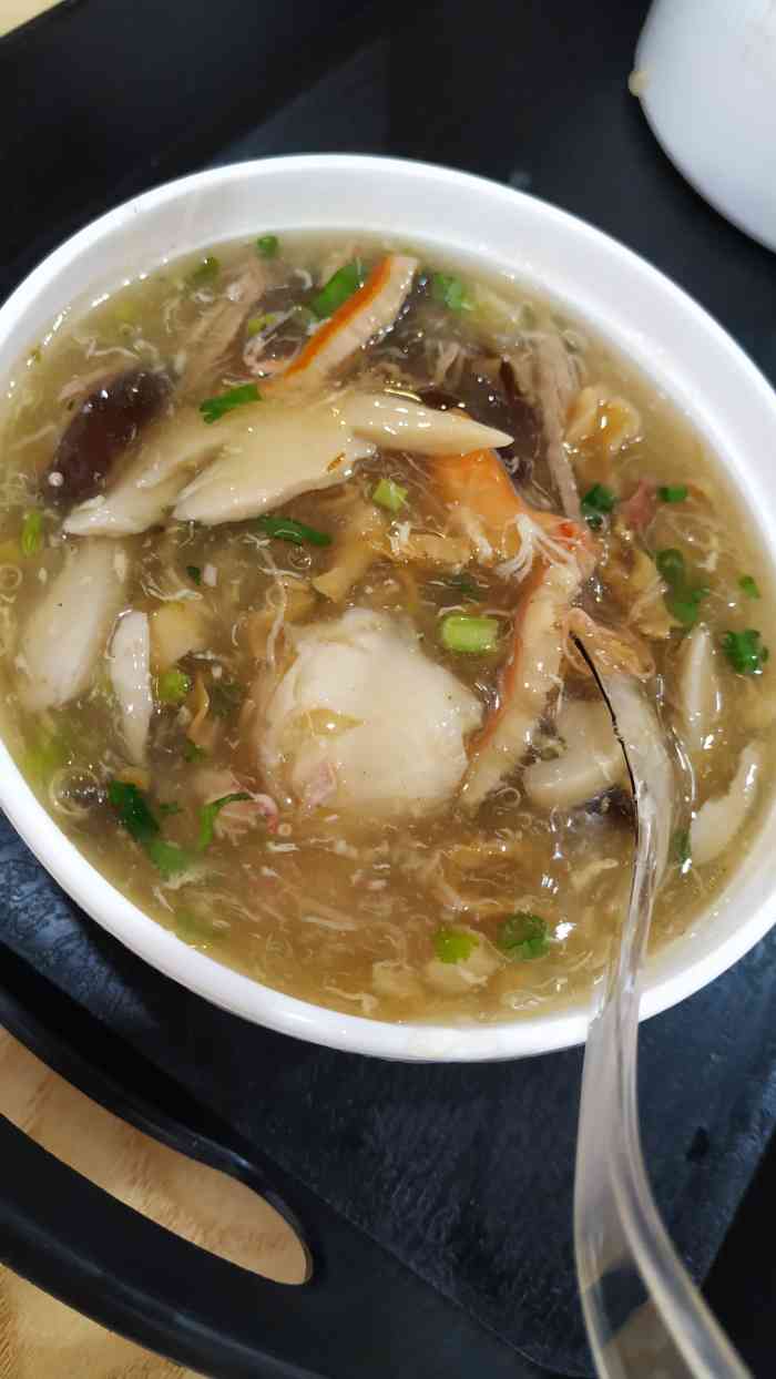 食盈碗仔翅(西华路店)-"吃了两碗不同的碗仔翅 虽然和小时候在香港.