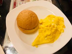 奶油猪-翠华餐厅(德辅道中店)