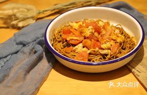 Beef Tomato Egg Noodle Platter