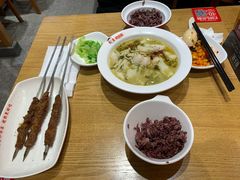 -南城香·饭香串香馄饨香(青年路店)