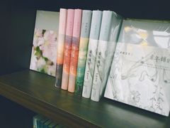 -钟书阁(松江泰晤士小镇店)