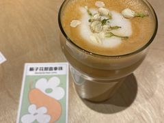 栀子花梨香拿铁-Seesaw Coffee(环贸iapm店)