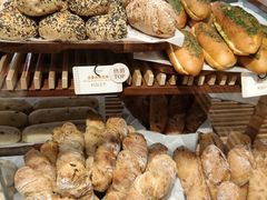 -CARINO BAKERY&CAFE(人广来福士店)