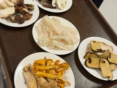 -天宜隆蘑菇宴火锅(石景山旗舰店)
