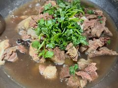 -大众跷脚牛肉馆·非遗传承单位(峨眉山店)