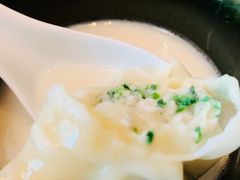 刀鱼馄饨-湖滨28中餐厅·西湖宴·杭州君悦酒店