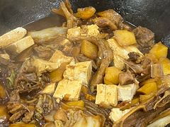-粘豆包柴火铁锅炖