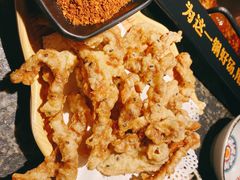 -老牌坊云南鱼豆花火锅(哈西万达店)