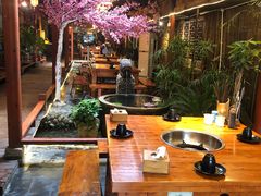 大堂-三道苗苗鱼·美蛙黄辣丁(八里店)