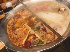 -湊湊火锅·茶憩(杭州湖滨银泰in77店)