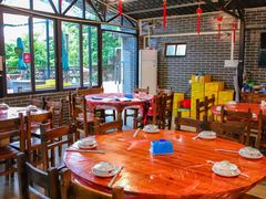 大堂-御霞苑泥烩鸡休闲农庄