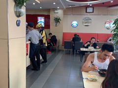 大堂-李先生牛肉面大王(营口大润发店)