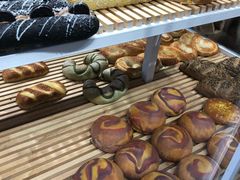 -焙丽拾光(麦凯乐直营店)