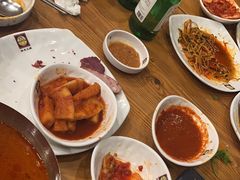 -喇喇排骨火锅·传统韩式脊骨汤(望京西园总店)